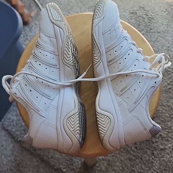 K-Swiss Tennis shoes - Picture 6 of 6